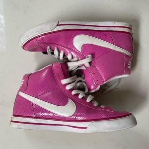 Nike high top pink fuchsia retro style sneakers